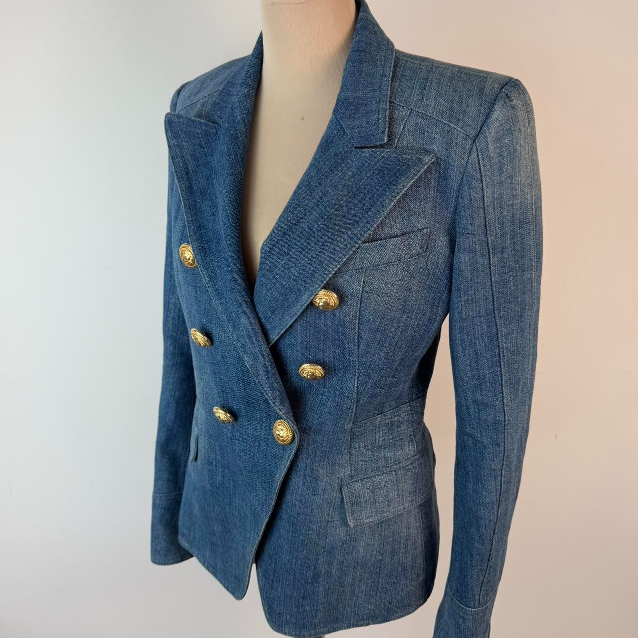 Authentic Balmain Blue denim blazer with gold buttons Size 40