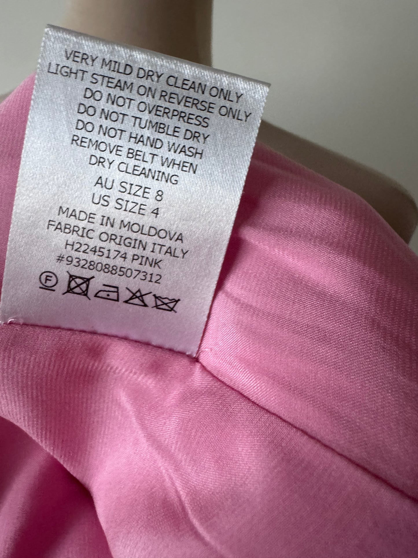 Scanlan Theodore Pink Satin Mini dress size 8