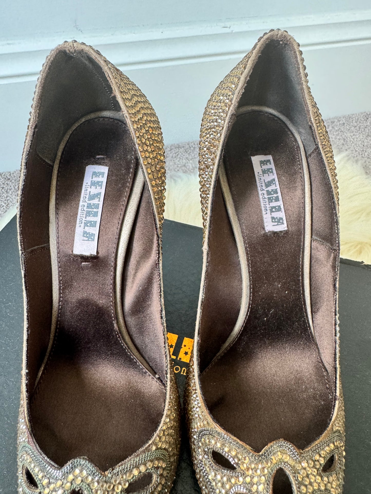 Le Silla Limited Edition Size 37 RRP 1800