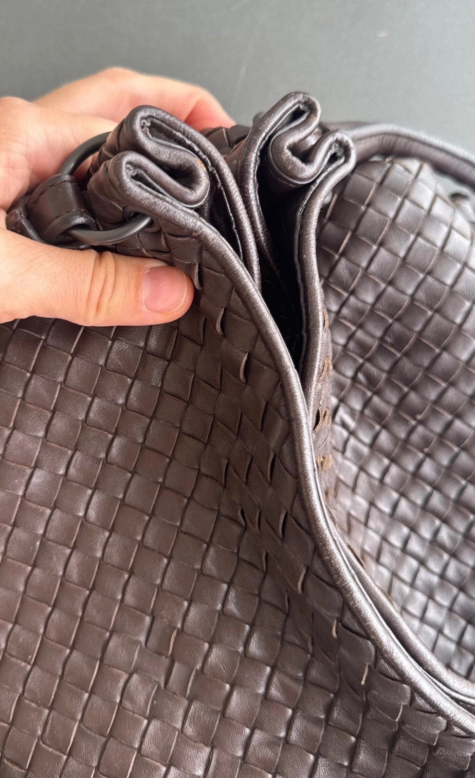  Bottega Veneta  Brown Intrecciato Woven Nappa Leather Parachute Bag Large
