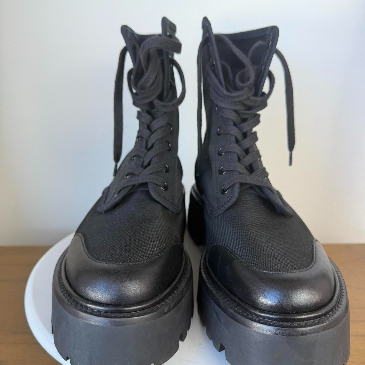 Celine Bulky lace-up boots Size 41