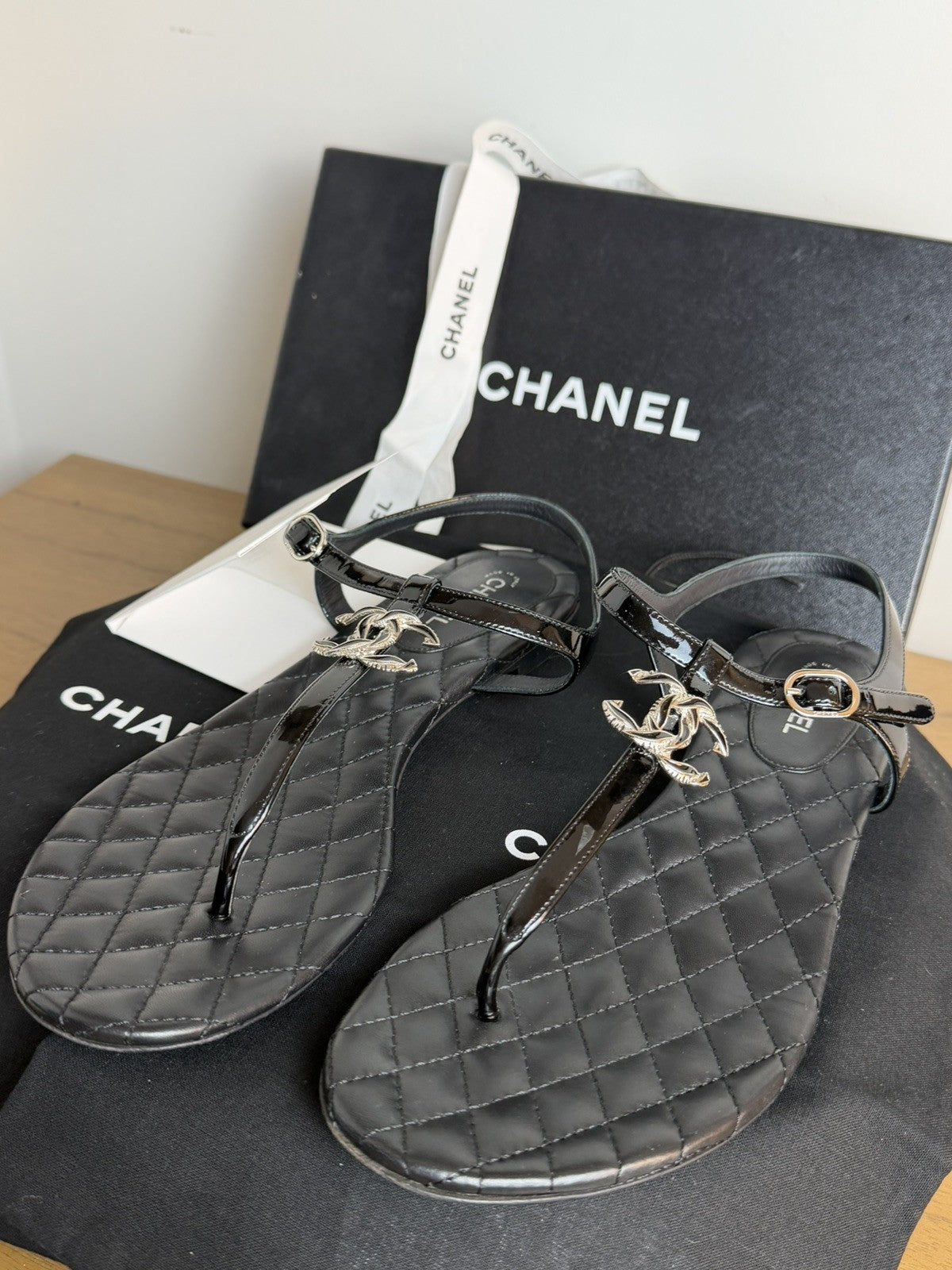 CHANEL Quilted CC Thong Sandals T-Strap Size 40