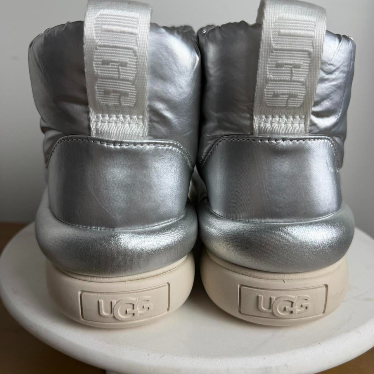 UGG silver metallic high top boots Size US 7 #shearling #winterboots