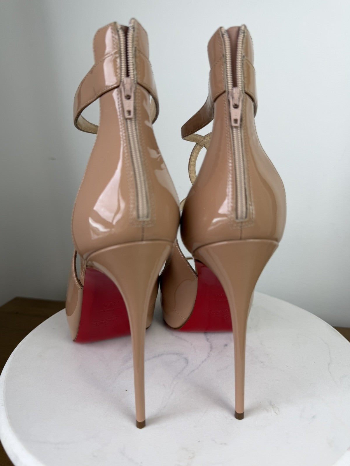 Christian Louboutin Caged Open-Toe Heeled Sandals Nude Patent – Excellent 39eu