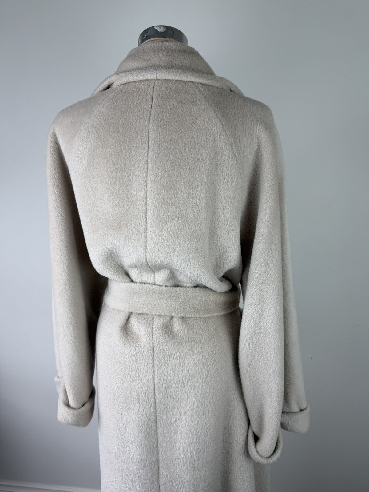 Emporio Armani Cream Alpaca & Virgin Wool Belted Wrap Coat – Size EU 38 / AU 8