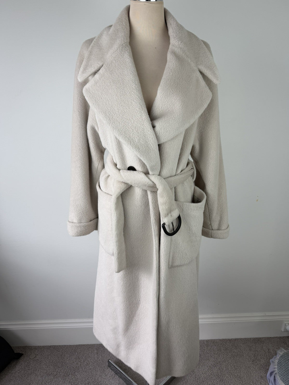 Emporio Armani Cream Alpaca & Virgin Wool Belted Wrap Coat – Size EU 38 / AU 8