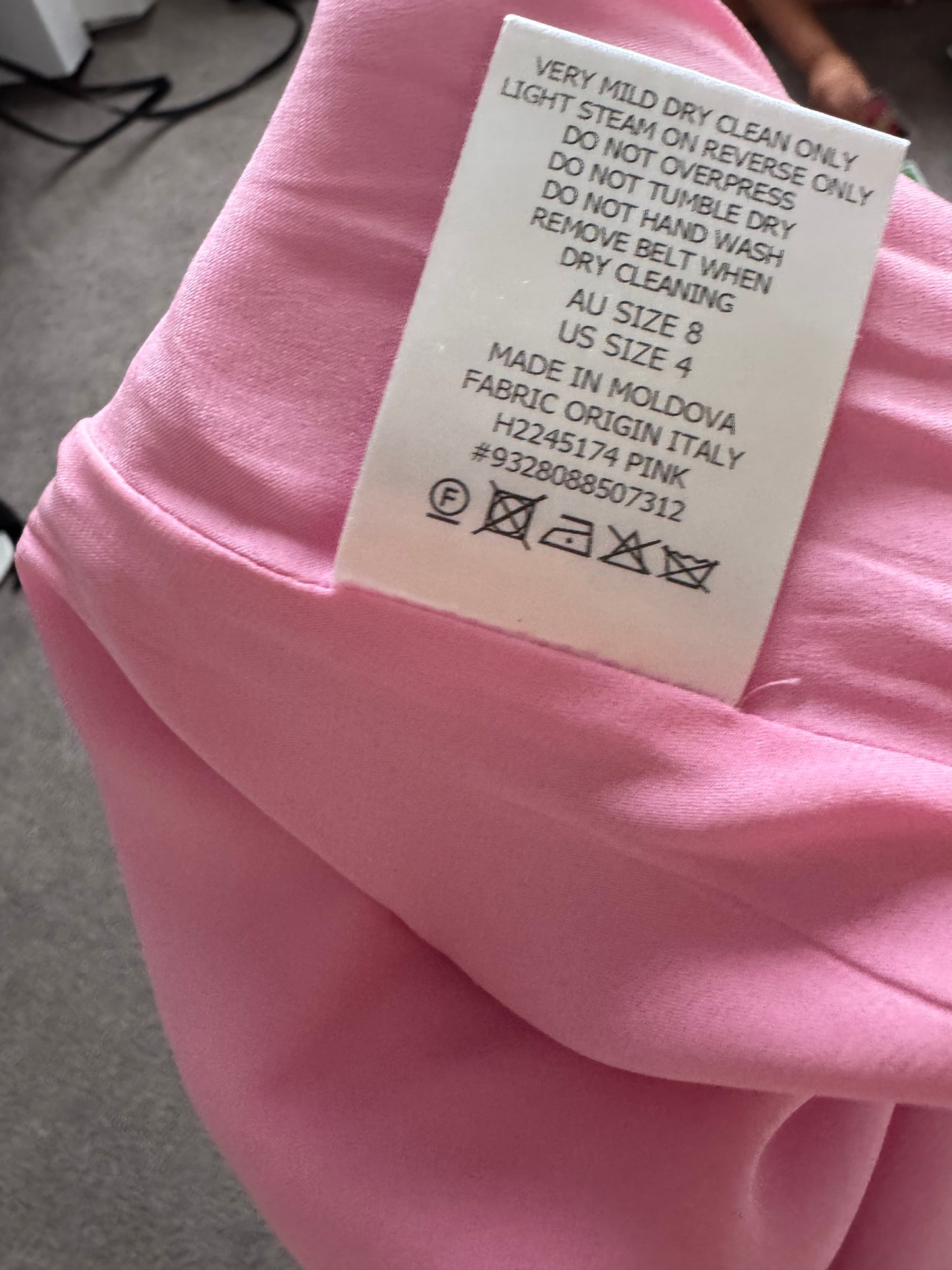 Scanlan Theodore Pink Satin Mini dress size 8