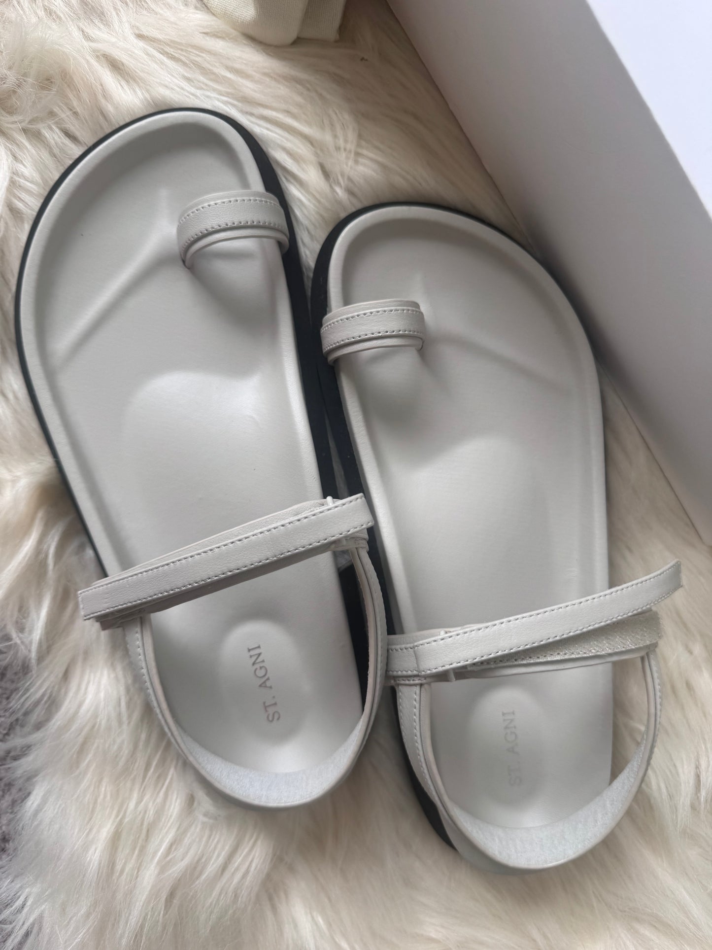 St Agni Sandal Size 38 brand new