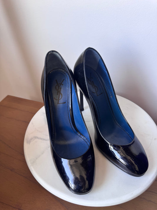 Yves Saint Laurent Palais 105 Round-Toe Pump Size 37.5