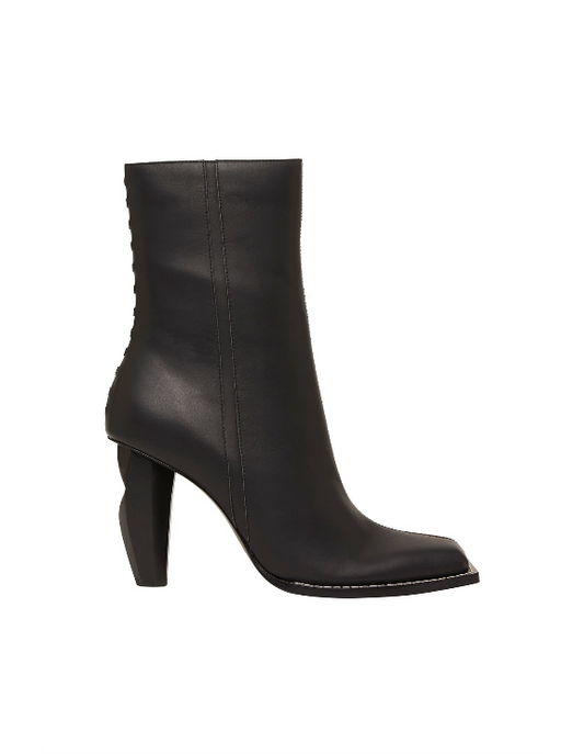 AJE
SERPENTINE HIGH HEEL LEATHER ANKLE BOOT size 39