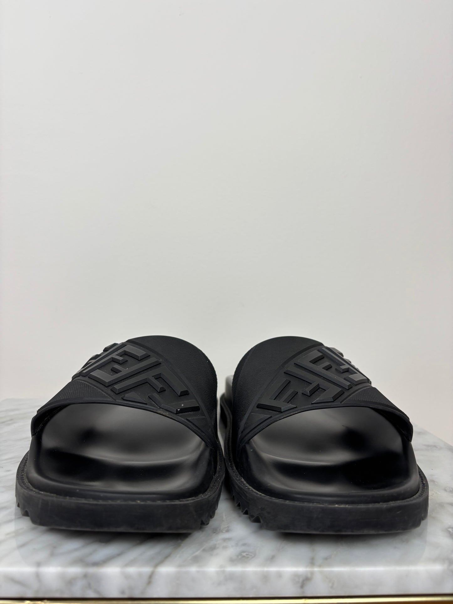 Fendi men slides black