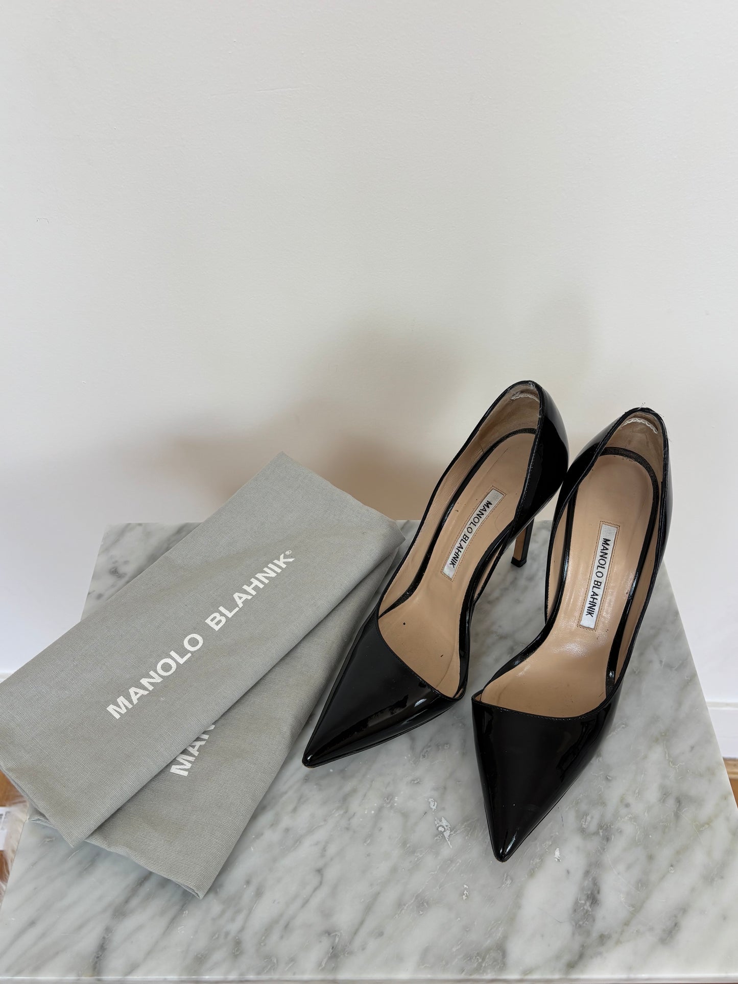 MANOLO BLAHNIK high heels black