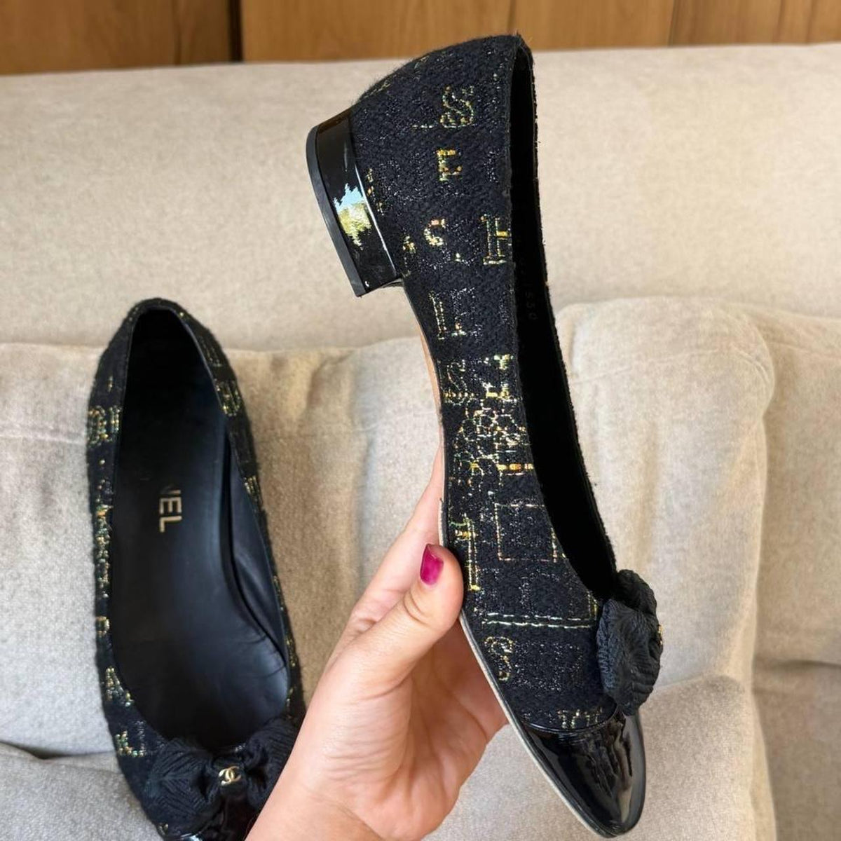 Chanel Ballet Flats — Black & Gold, Size EU 40