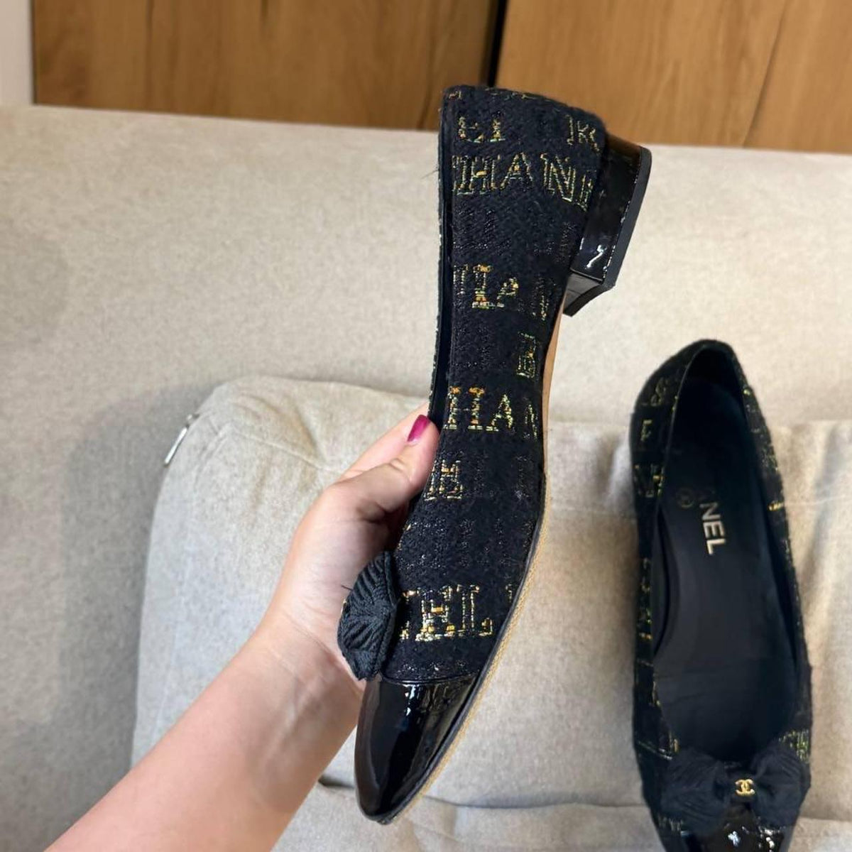 Chanel Ballet Flats — Black & Gold, Size EU 40